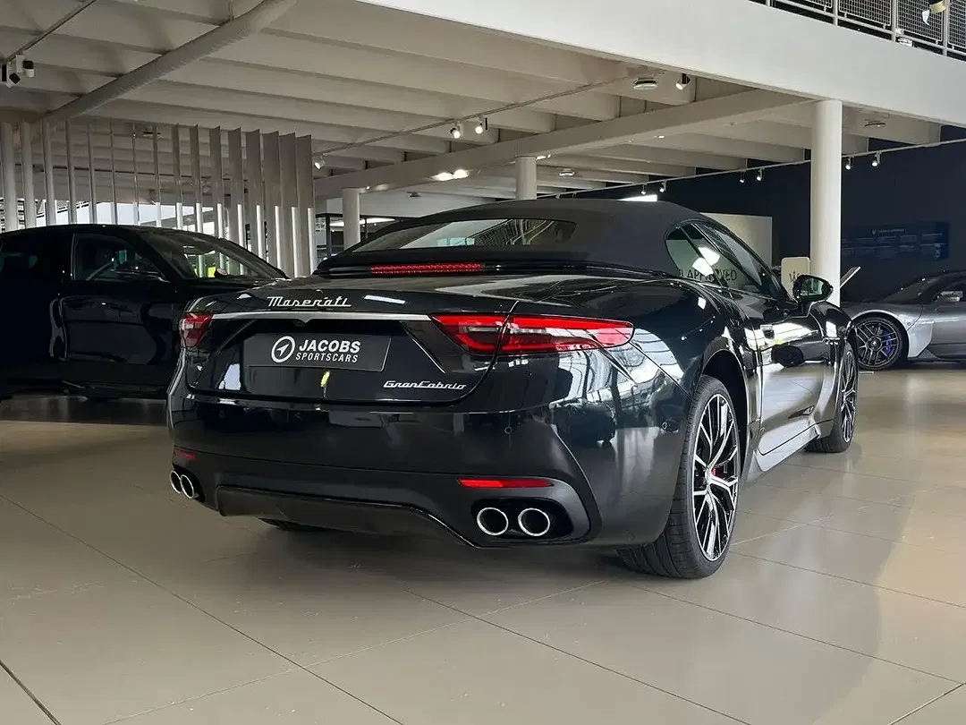 Maserati GranCabrio - Thumbnail 5