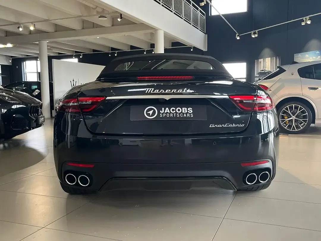 Maserati GranCabrio - Thumbnail 6