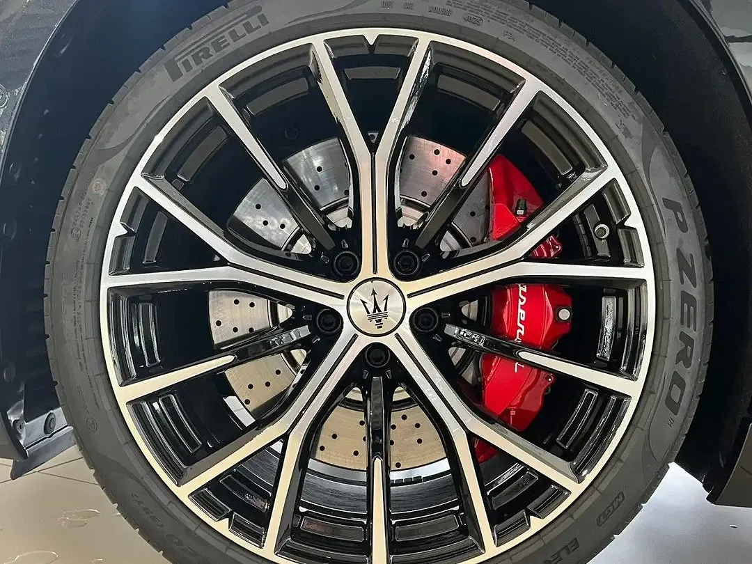 Maserati GranCabrio - Thumbnail 8