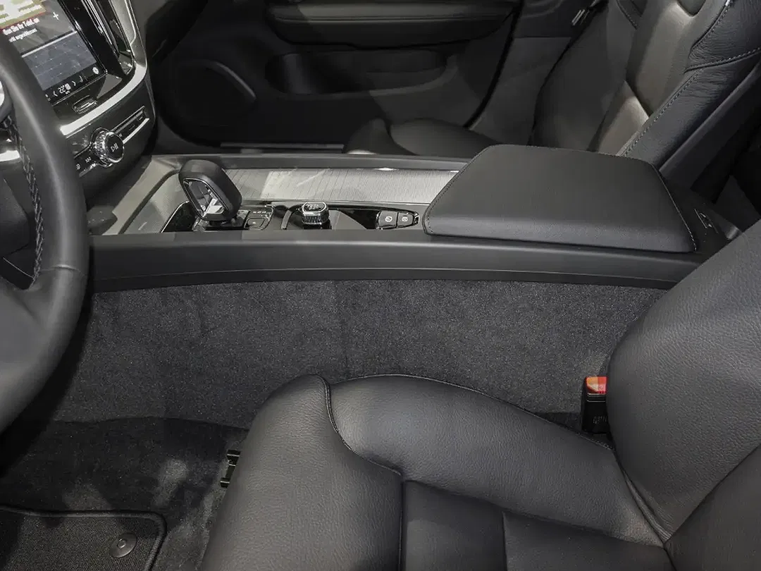 Volvo V60 B4 Plus Dark - Thumbnail 11