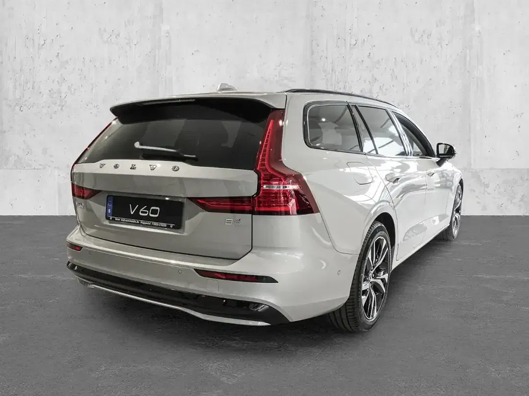 Volvo V60 B4 Plus Dark - foto 2