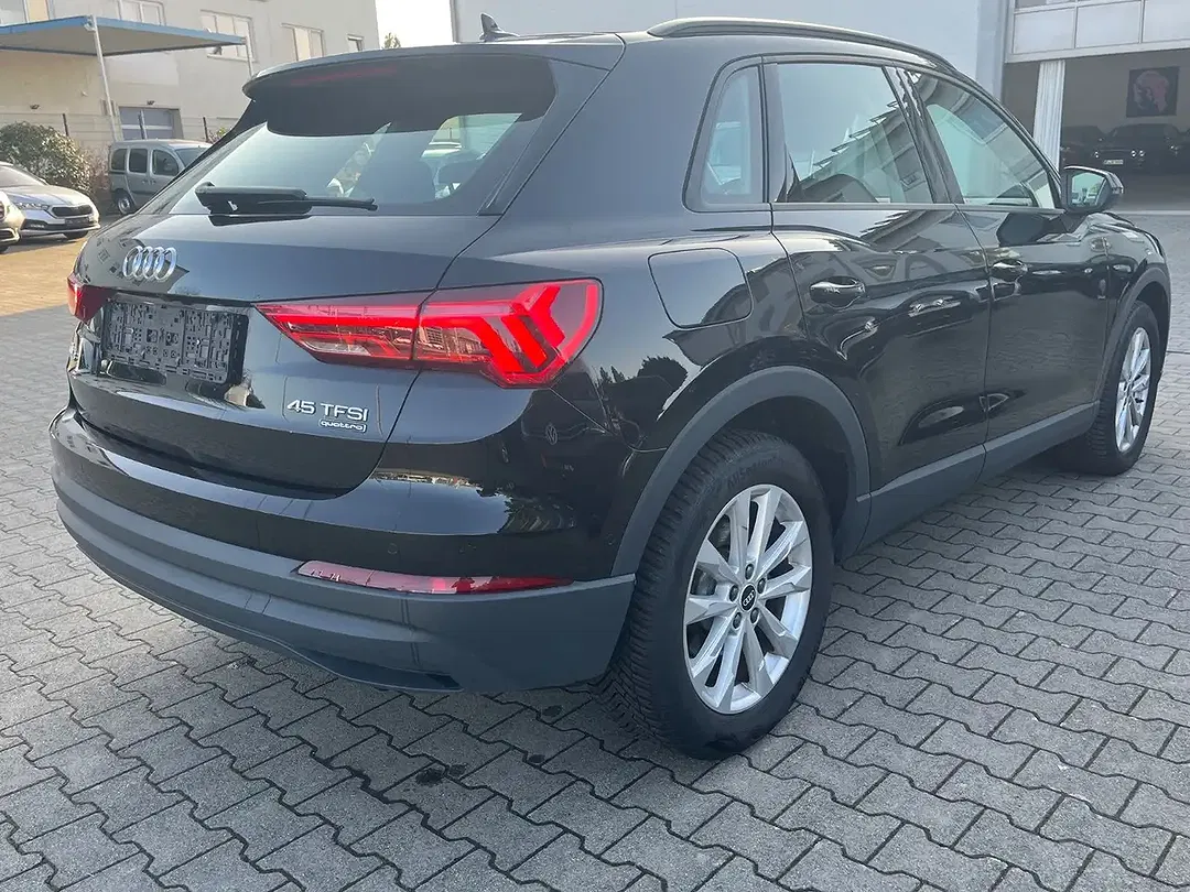 Audi Q3 45 TFSI quattro - Thumbnail 8