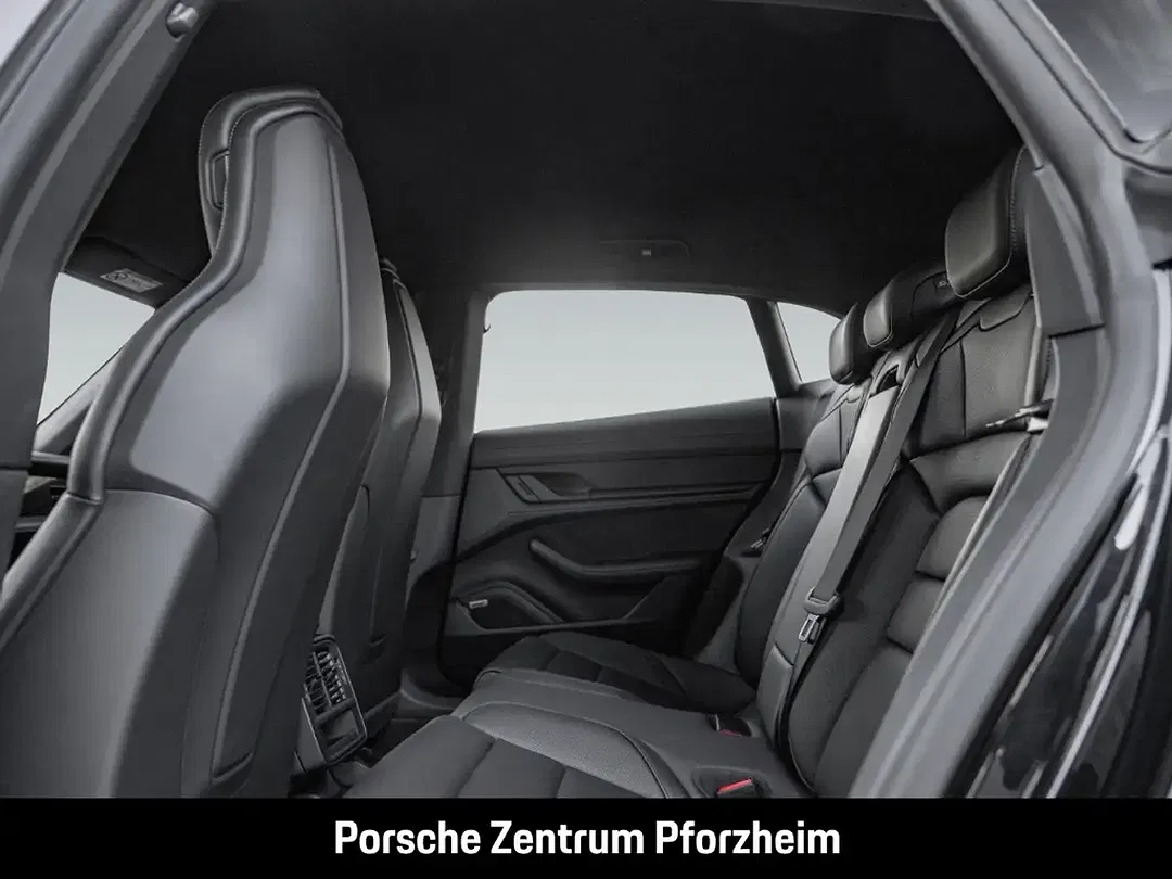 Porsche Taycan 4 Cross Turismo - Thumbnail 6