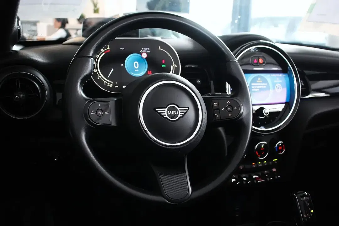 MINI Cooper Cabrio Yours Trim - Thumbnail 13