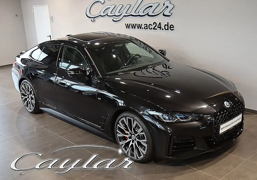 BMW M4 Gran Coupe - Thumbnail 11