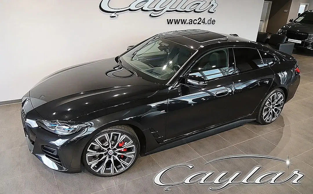 BMW M4 Gran Coupe - Thumbnail 9