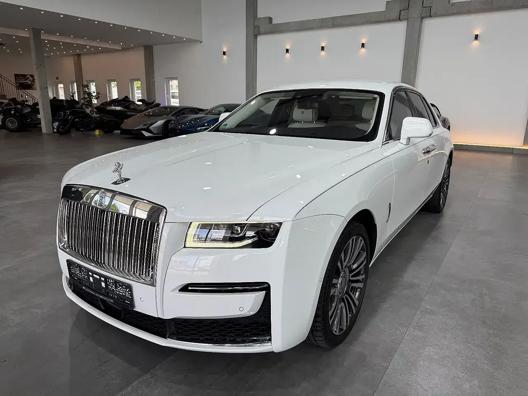 Rolls-Royce Ghost - Afbeelding 1