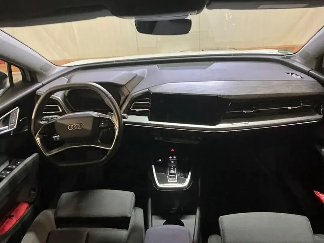 Audi Q4 e-tron 35 - Thumbnail 5