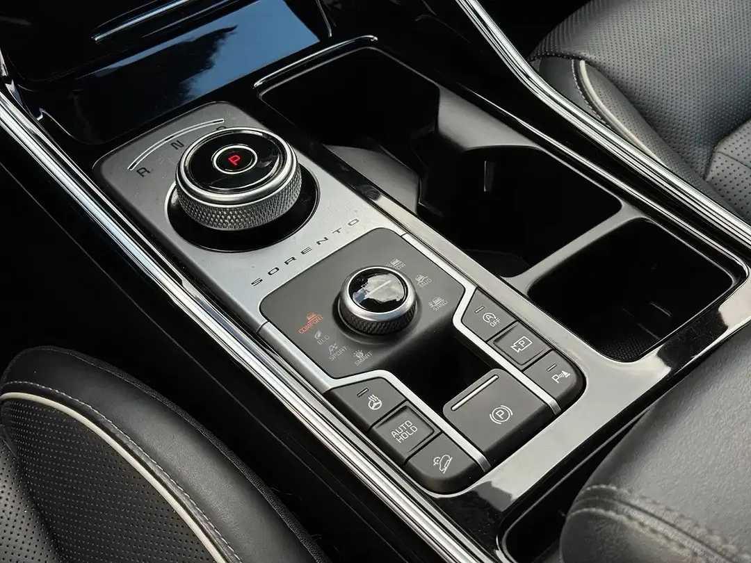 Kia Sorento 2.2 CRDi DCT AWD Platinum - Thumbnail 14