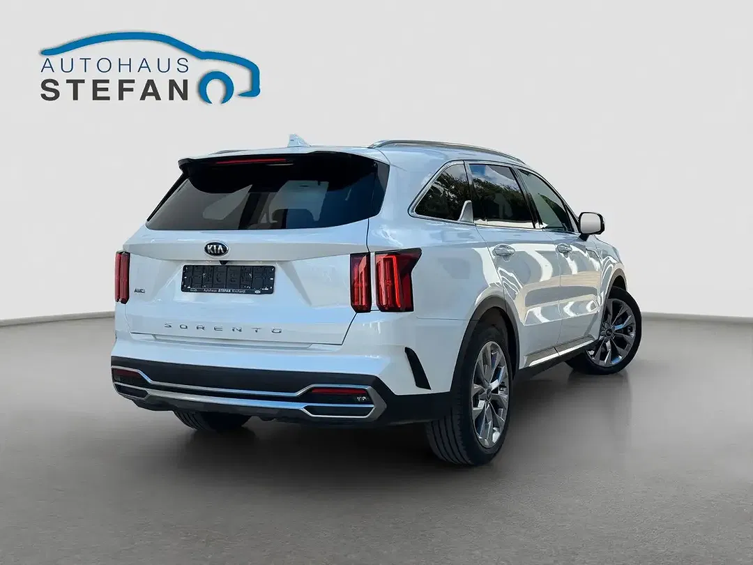 Kia Sorento 2.2 CRDi DCT AWD Platinum - Thumbnail 3