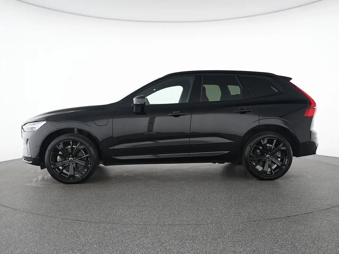 Volvo XC60 T8 AWD Ultra Black Edition - Thumbnail 11