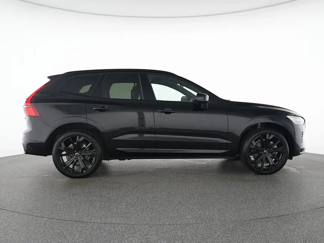 Volvo XC60 T8 AWD Ultra Black Edition - Thumbnail 12