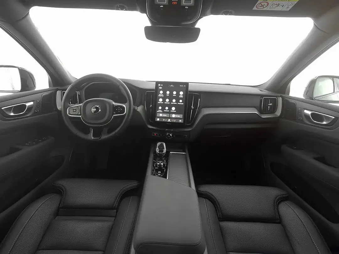 Volvo XC60 T8 AWD Ultra Black Edition - Thumbnail 3