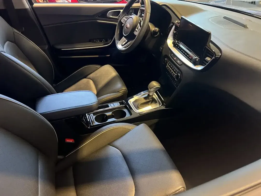Kia XCeed 1.6 GDI PHEV DCT Platinum Edition - Thumbnail 10