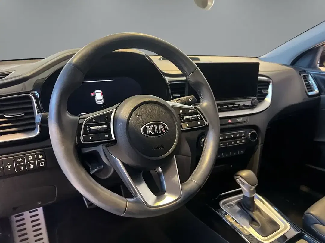 Kia XCeed 1.6 GDI PHEV DCT Platinum Edition - Thumbnail 6