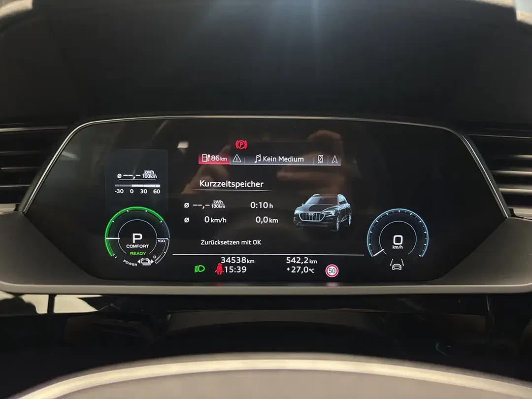 Audi Q8 e-tron 50 quattro Matrix LED S line - Thumbnail 15