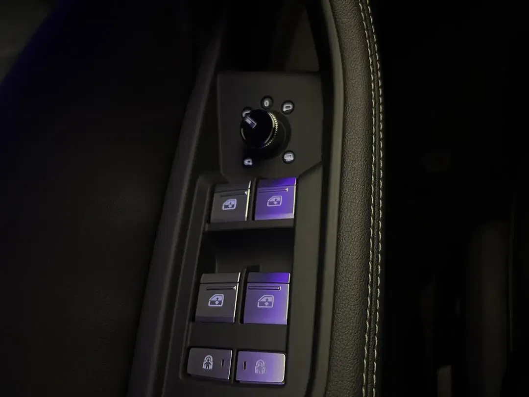 Audi Q8 e-tron 50 quattro Matrix LED S line - Thumbnail 17