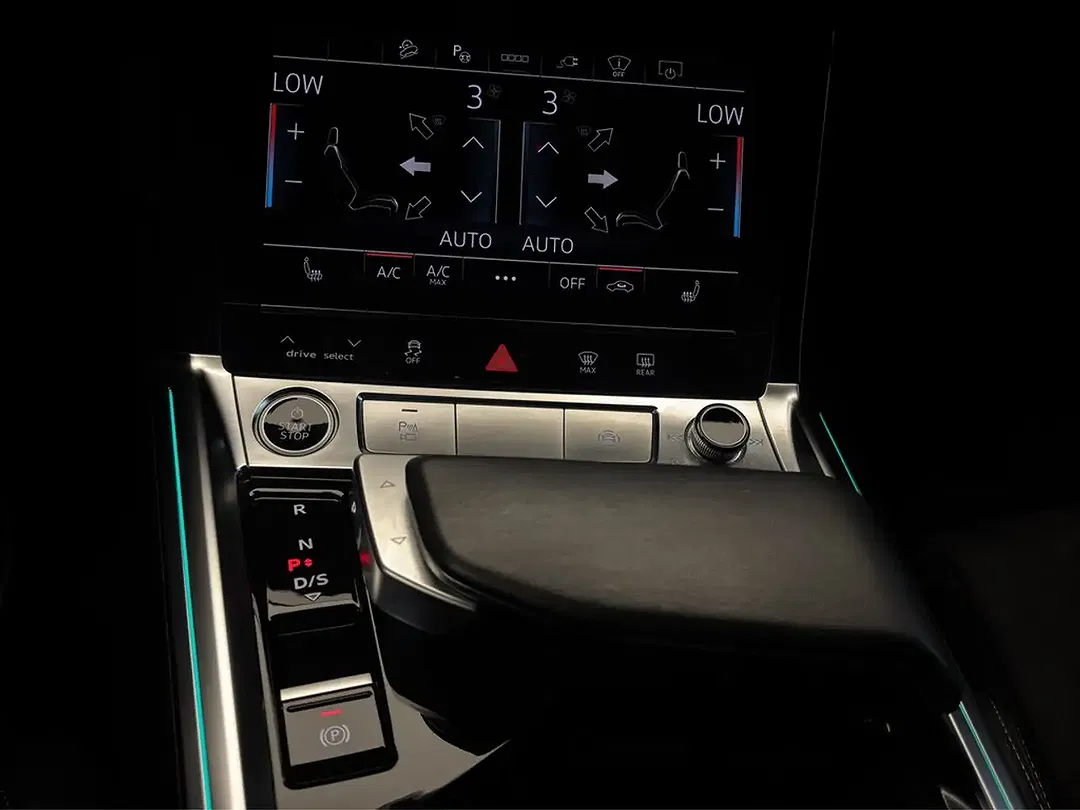 Audi Q8 e-tron 50 quattro Matrix LED S line - Thumbnail 19