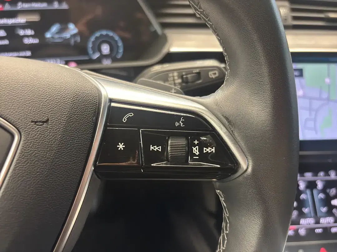Audi Q8 e-tron 50 quattro Matrix LED S line - Thumbnail 21