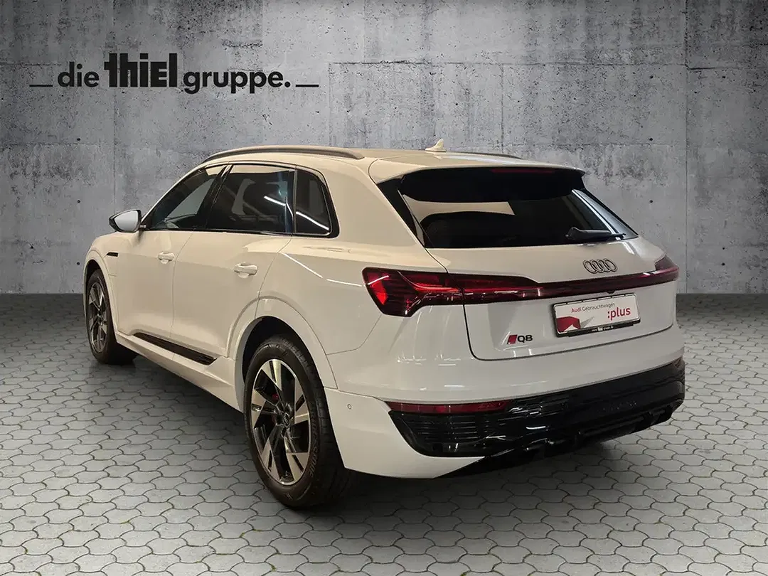 Audi Q8 e-tron 50 quattro Matrix LED S line - Thumbnail 5
