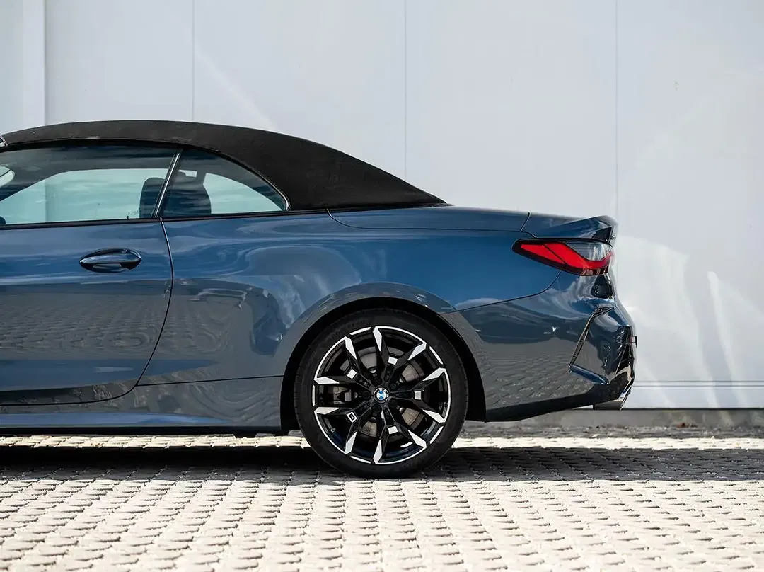 BMW 430 xDrive Convertible M Sport - Thumbnail 10