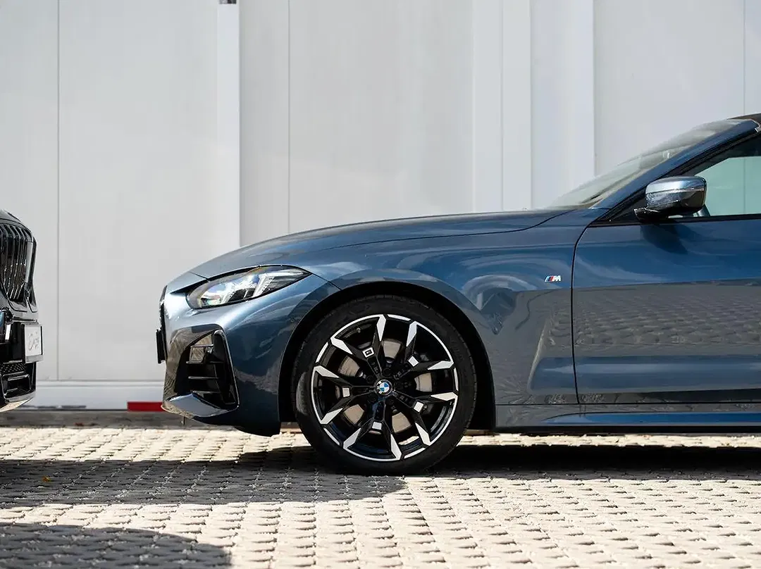 BMW 430 xDrive Convertible M Sport - Thumbnail 9
