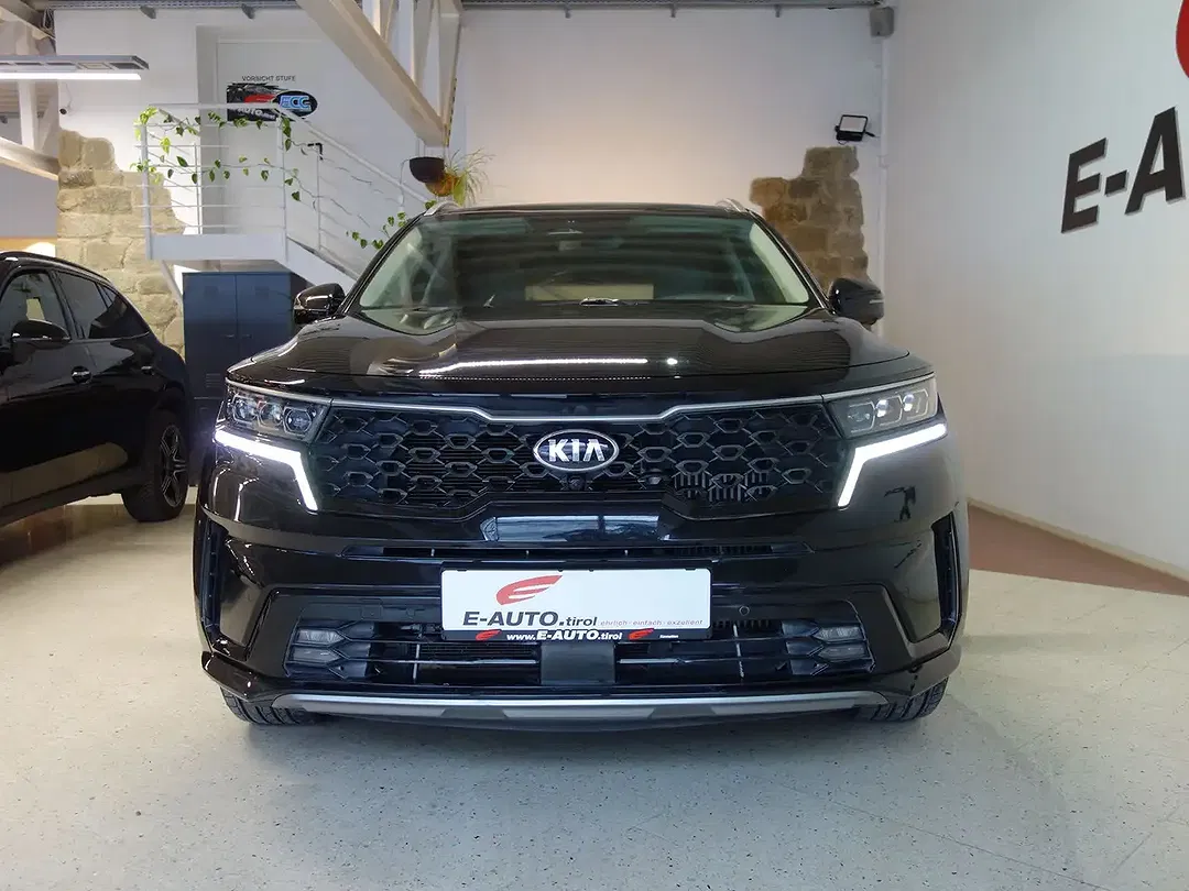 Kia Sorento PHEV Hybrid AWD Gold Premium - Thumbnail 3