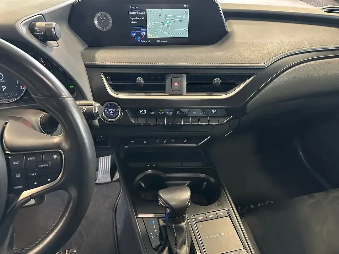 Lexus UX 250h Style Edition - Thumbnail 12