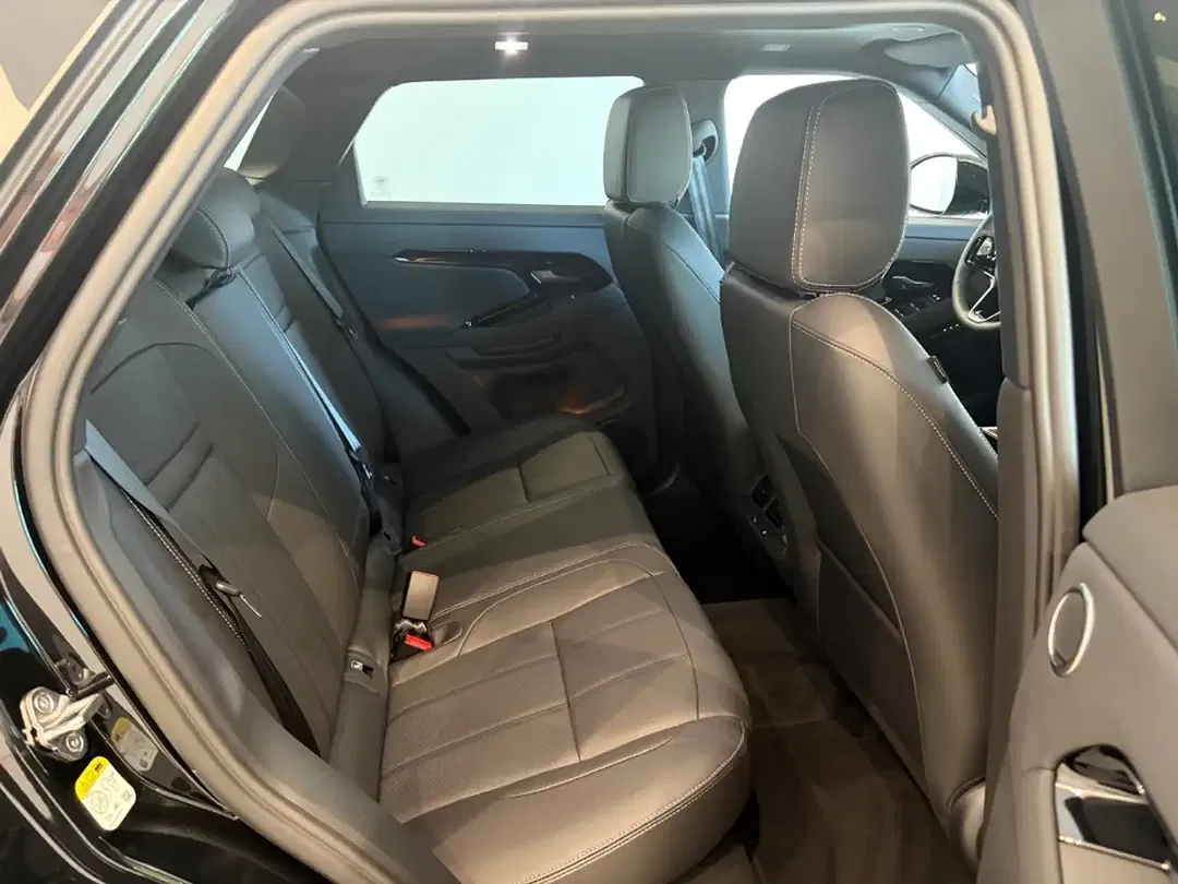 Land Rover Range Rover Evoque P270e - Thumbnail 5