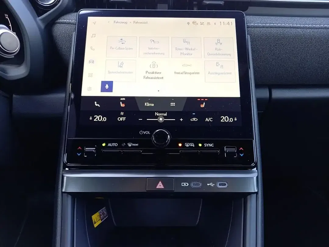 Lexus LBX Comfort - foto 15