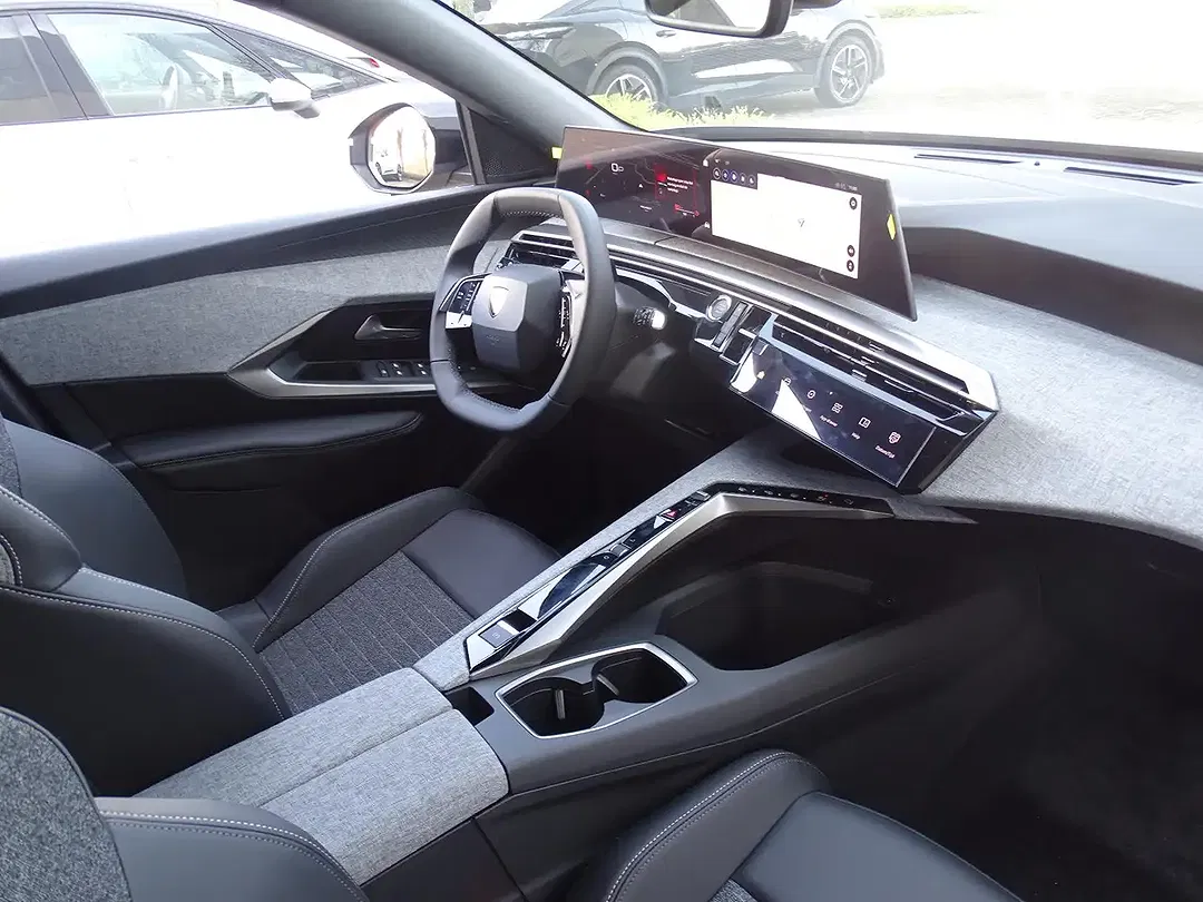 Peugeot 5008 145 e-DSC6 Hybrid Allure - Thumbnail 14