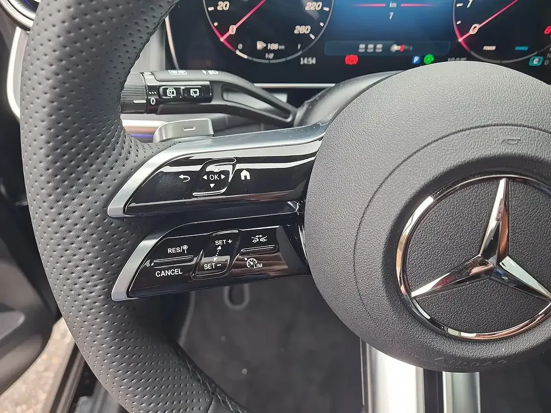 Mercedes-Benz GLC 200 AMG Burmester - Thumbnail 14