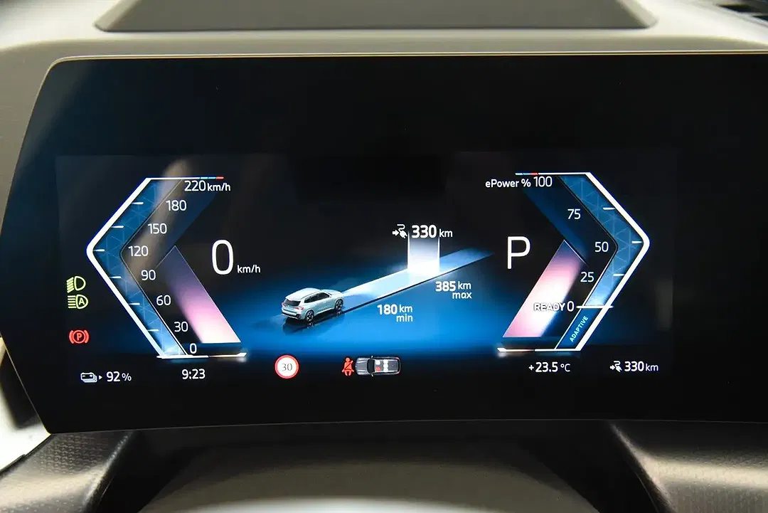 BMW iX1 xDrive M Sport - Thumbnail 11