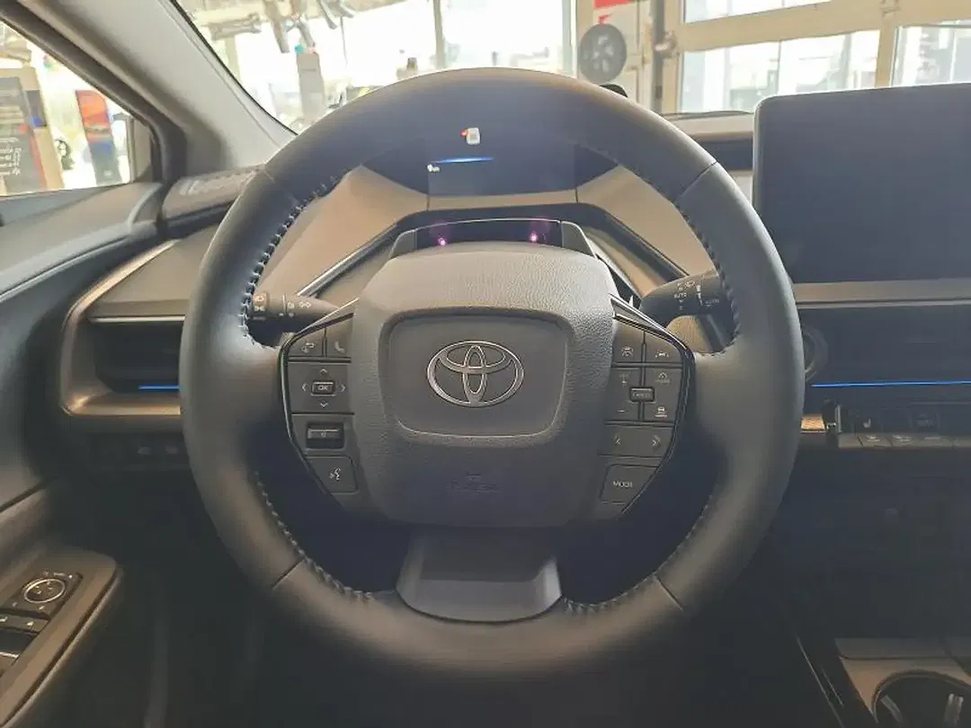 Toyota Prius PHEV Premium Plus - Thumbnail 12