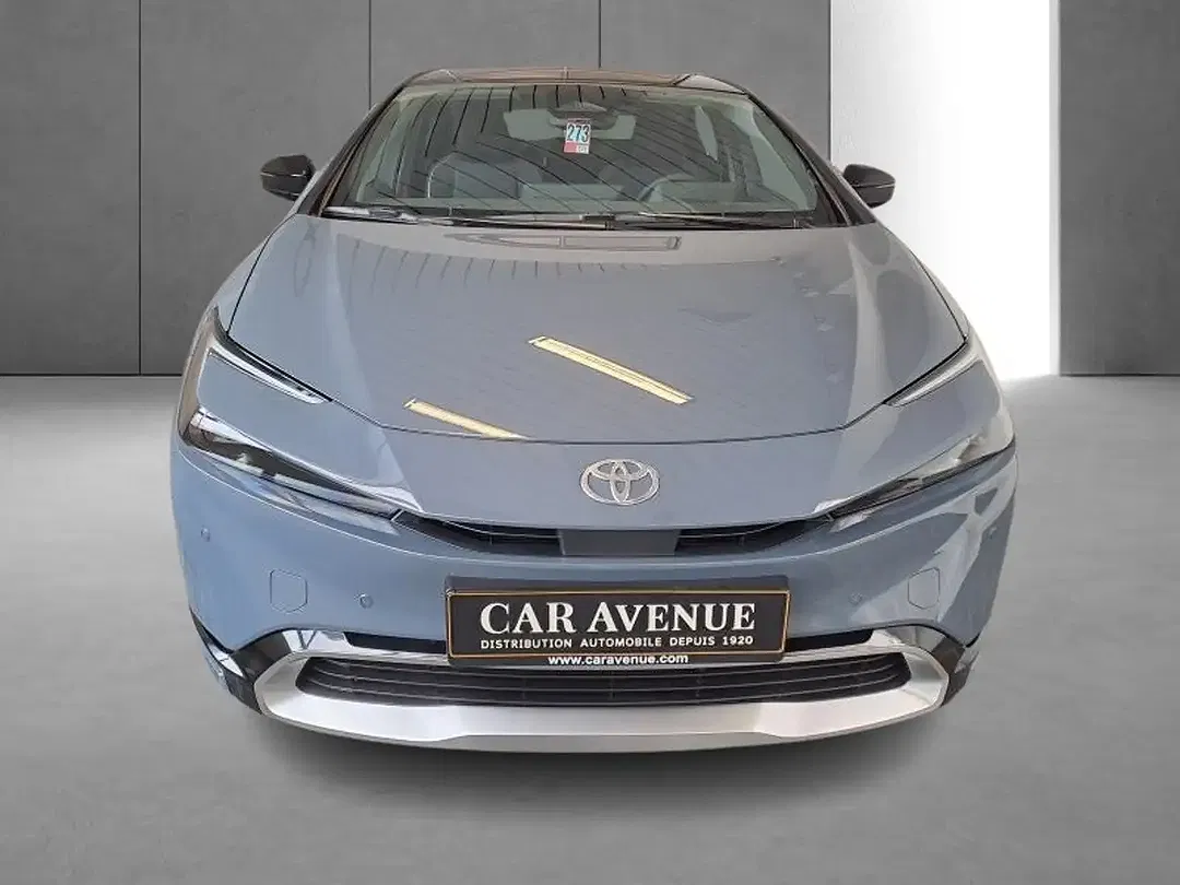 Toyota Prius PHEV Premium Plus - Thumbnail 3