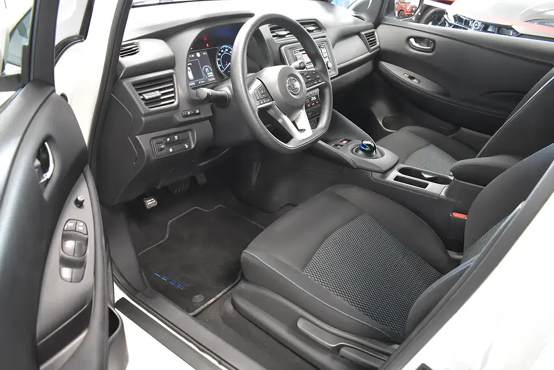 Nissan Leaf Visia - Thumbnail 4