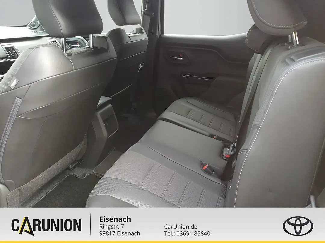 Toyota Urban Cruiser Lounge - Thumbnail 8