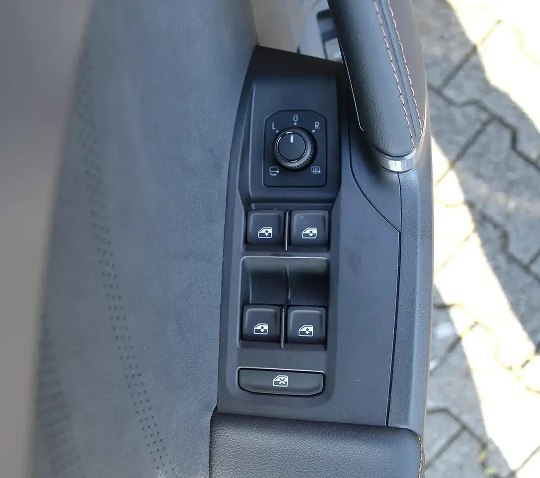 CUPRA Leon 1.5 eTSI AUT Sportstourer - Thumbnail 9