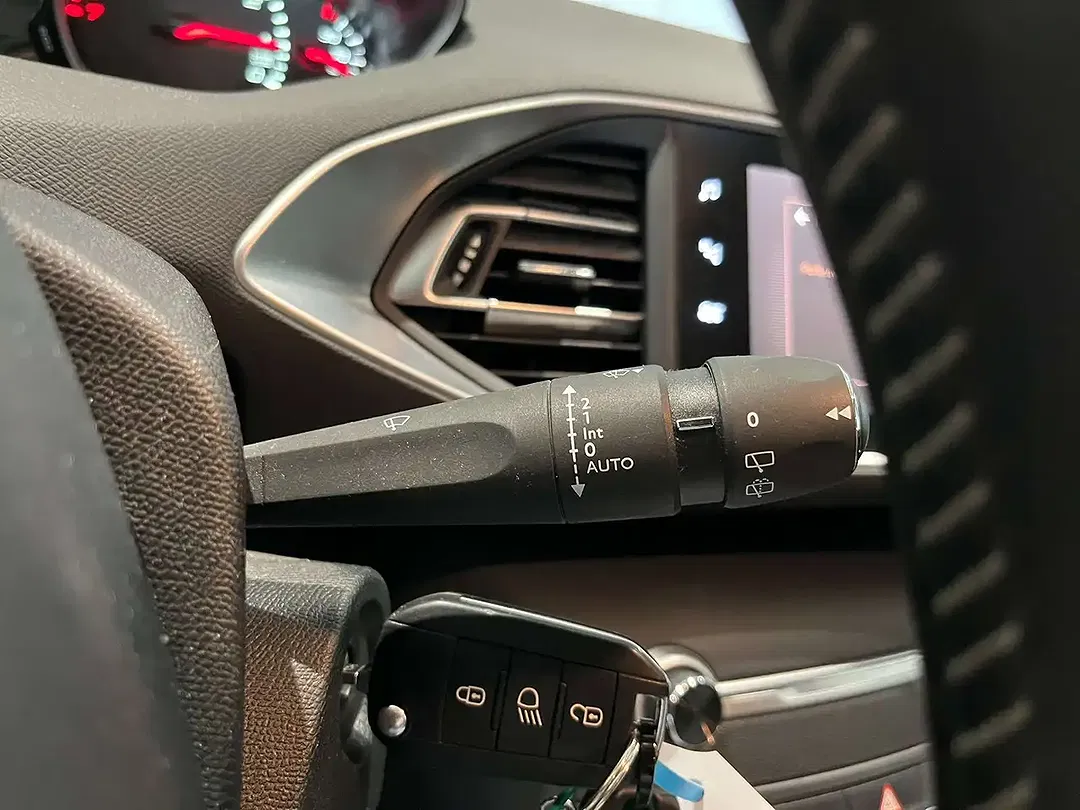 Peugeot 308 Style SW - Thumbnail 12