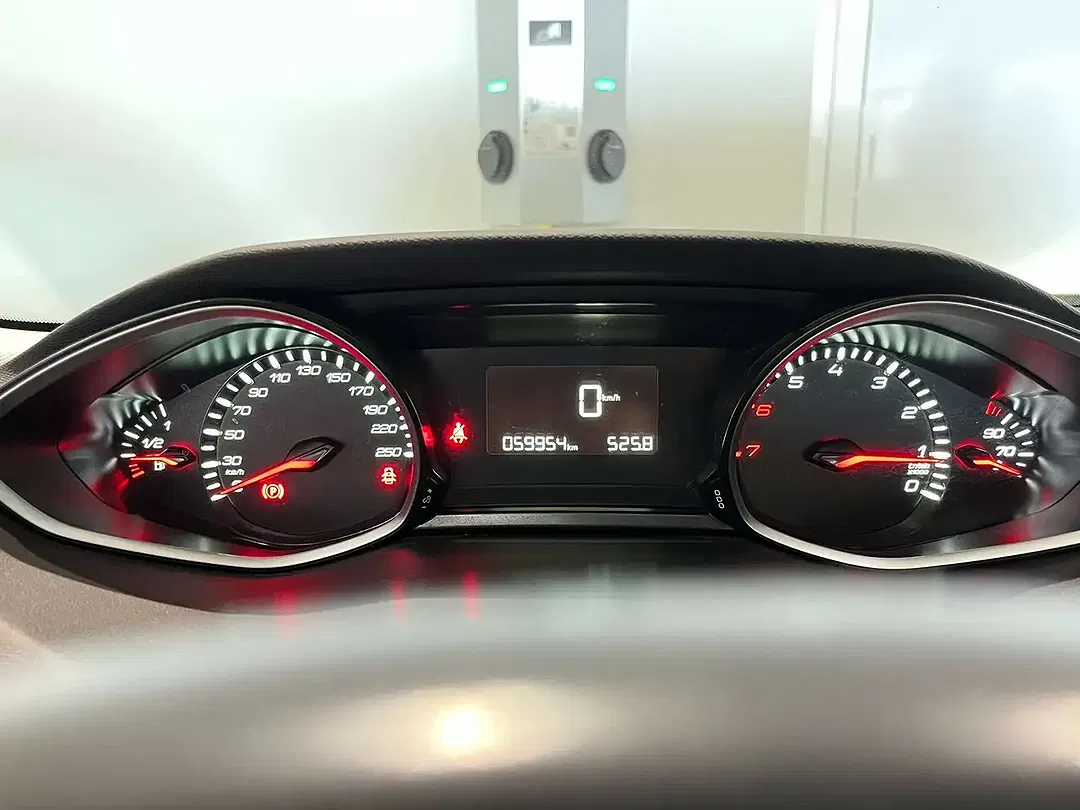 Peugeot 308 Style SW - Thumbnail 13