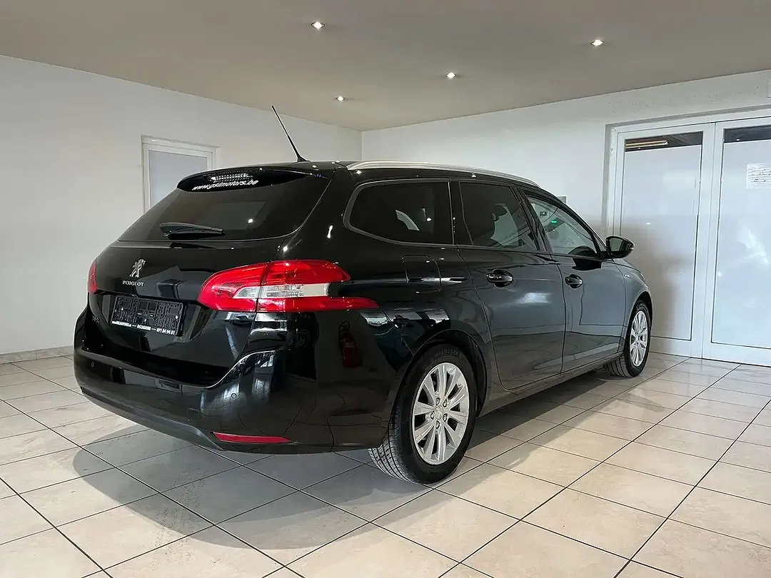 Peugeot 308 Style SW - Thumbnail 4