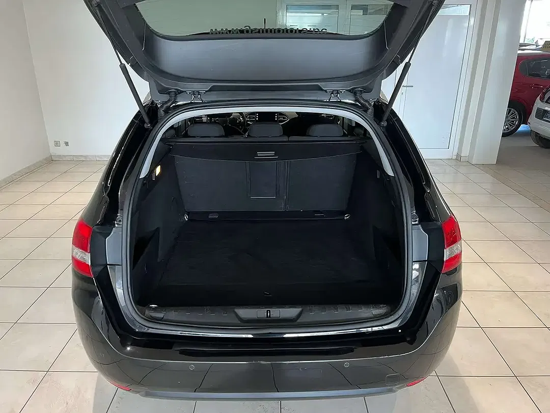 Peugeot 308 Style SW - Thumbnail 9