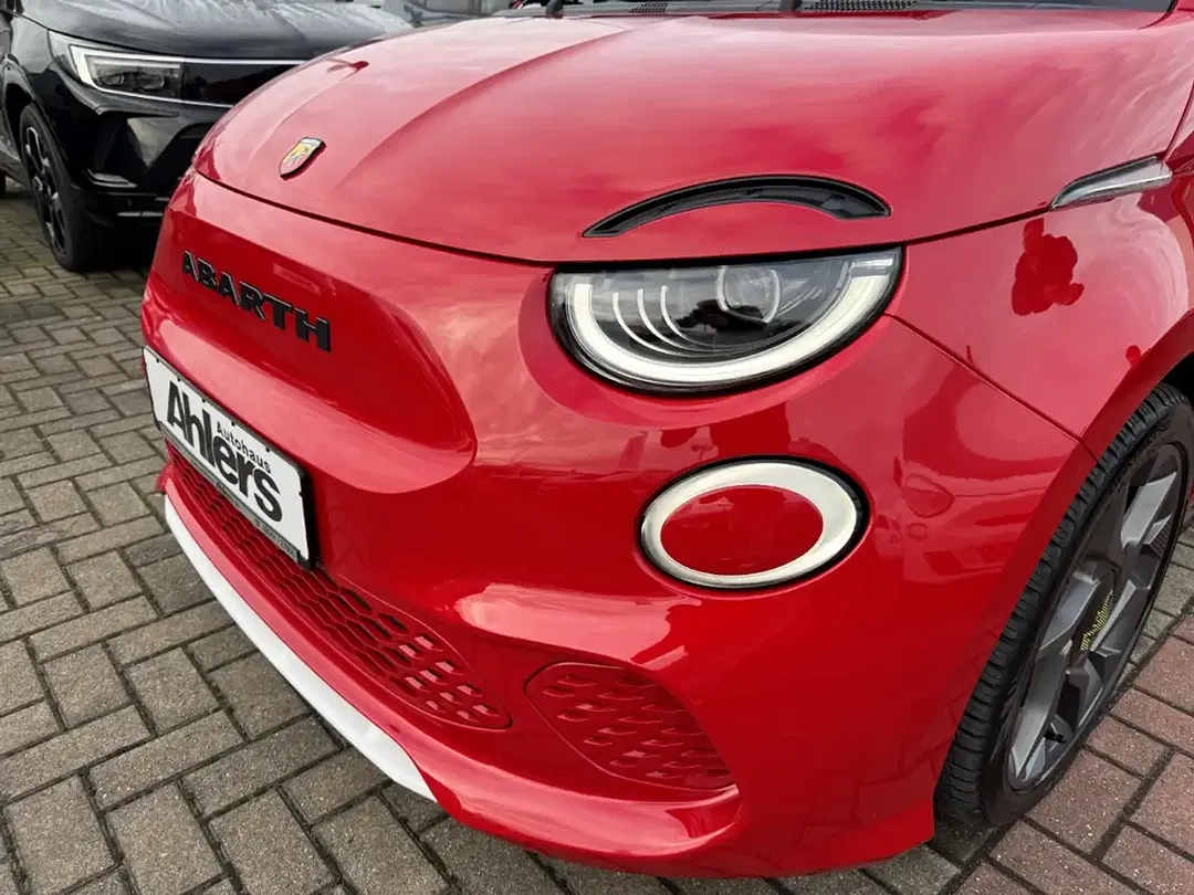 Abarth 500e - Thumbnail 11