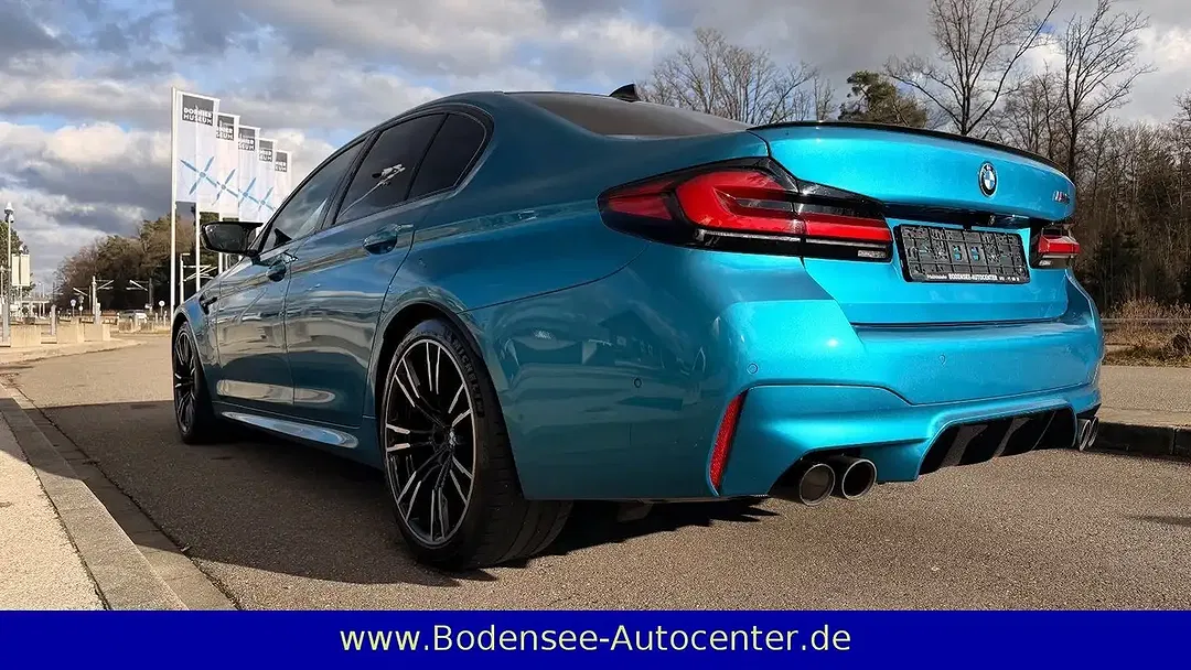 BMW M5 M - Thumbnail 3