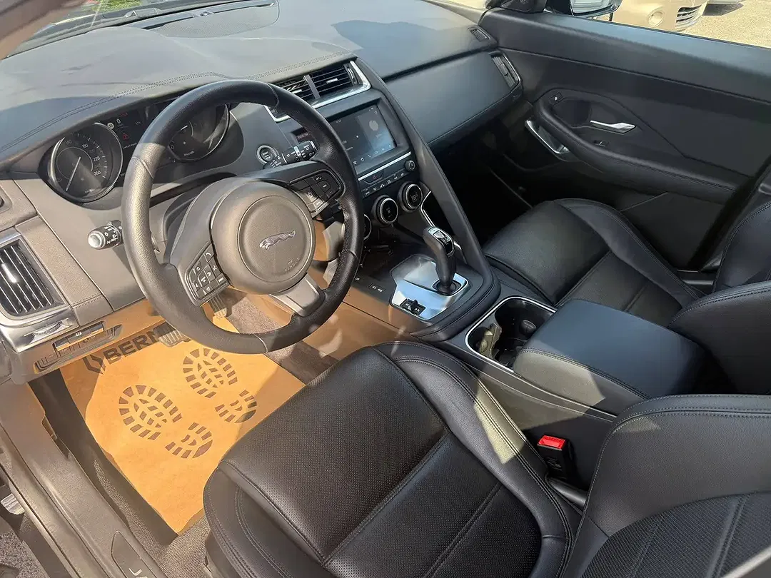 Jaguar E-Pace 2.0 4x4 - Thumbnail 10