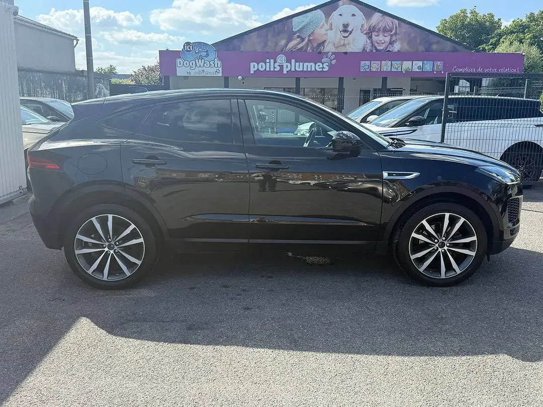 Jaguar E-Pace 2.0 4x4 - Thumbnail 4