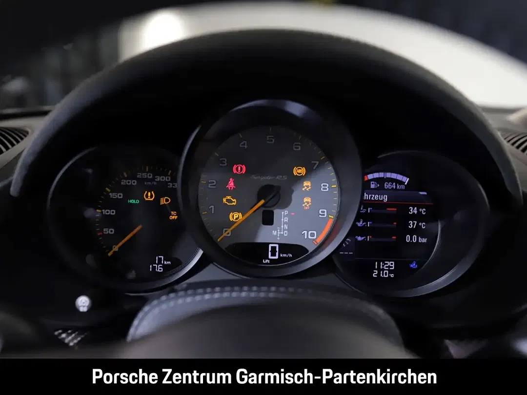 Porsche 718 Spyder RS - Thumbnail 19
