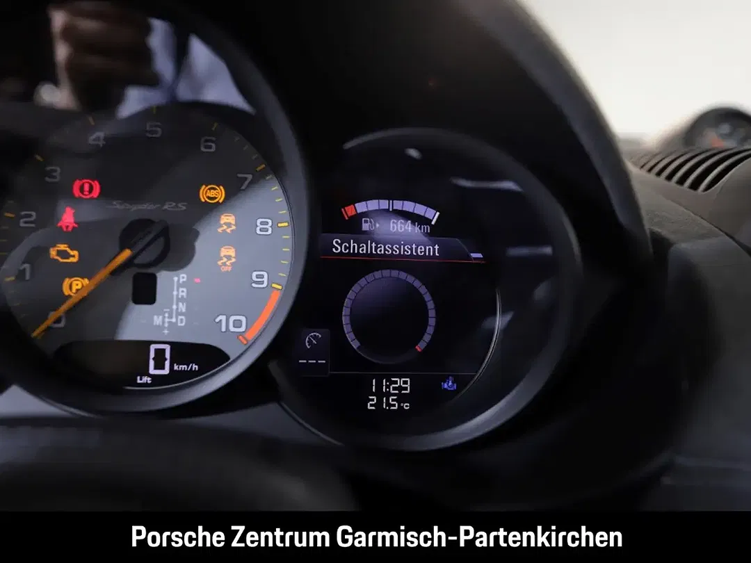 Porsche 718 Spyder RS - Thumbnail 22