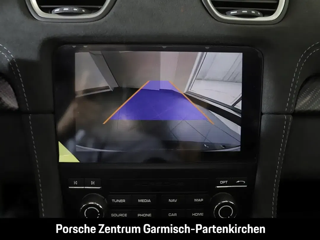 Porsche 718 Spyder RS - Thumbnail 25