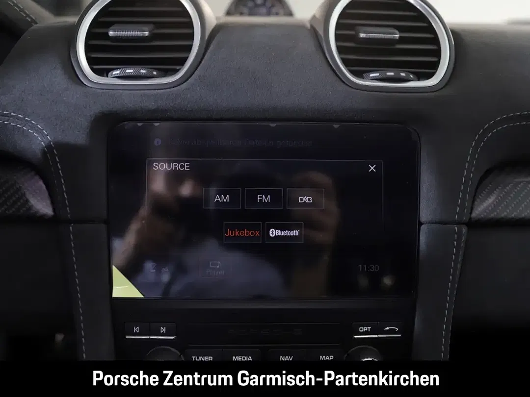 Porsche 718 Spyder RS - Thumbnail 27